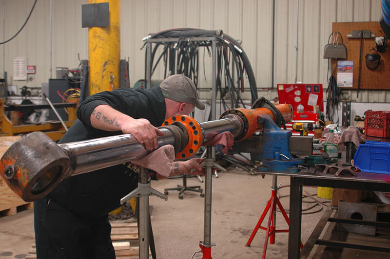 11 rod cap piston aligned 1 Hydraulic Cylinder Repair